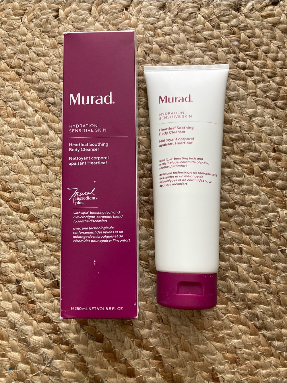 HEARTLEAF SOOTHING BODY CLEANSING WASH FOR SENSITIVE AND ECZEMA-PRONE SKIN -BNIB